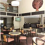 Days Inn&Suites by Wyndham Rochester Hills MI 