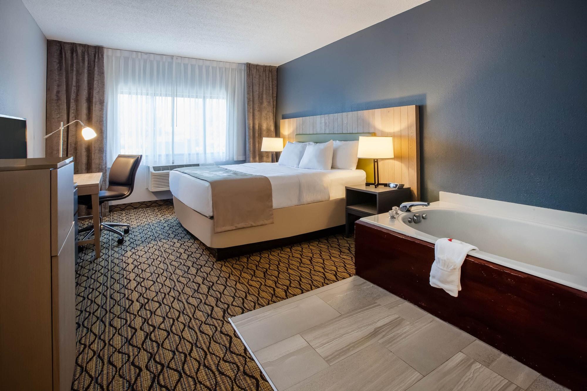 Hotel Days & By Wyndham Mi