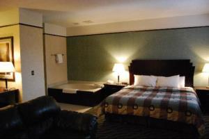 Days & By Wyndham Mi Hotel