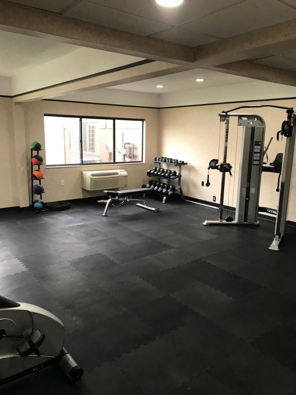 Hotel Days & By Wyndham Mi Rochester Hills