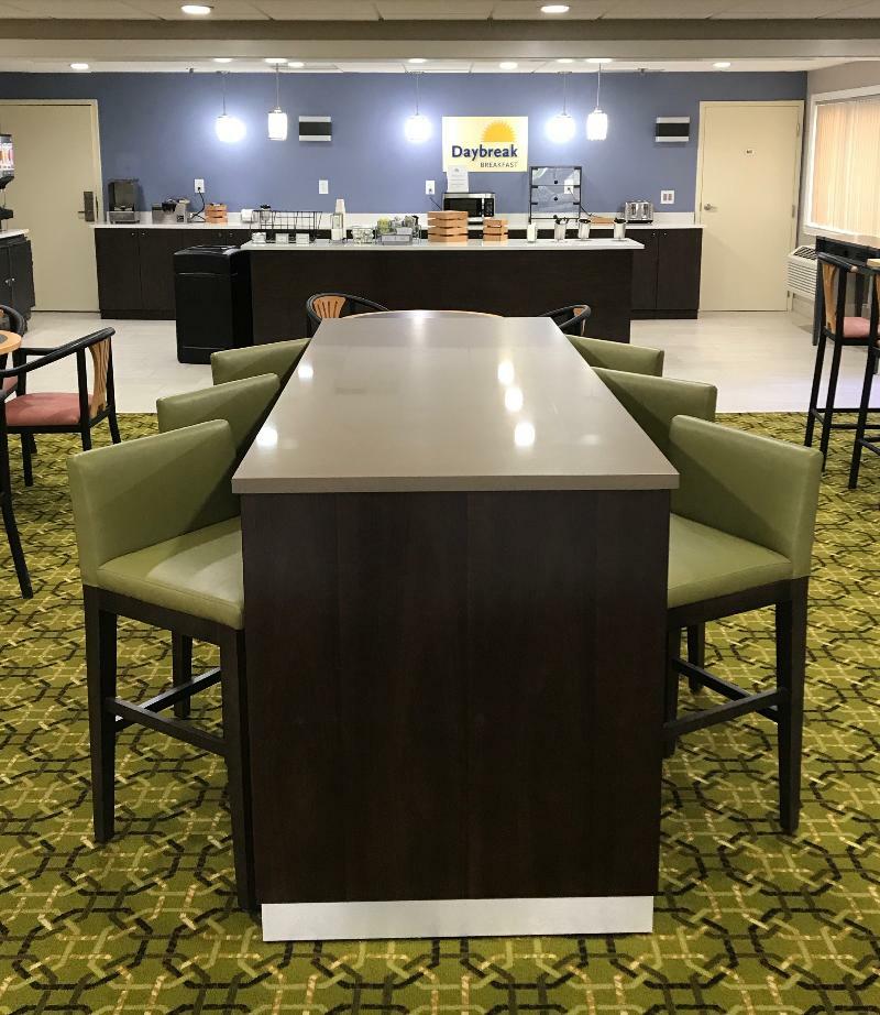 Days & By Wyndham Mi Hotel Rochester Hills