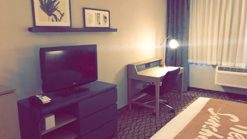Days & By Wyndham Mi 3*
